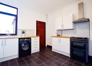 2 bed house to let