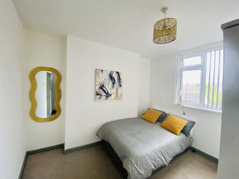 Uttoexter bedroom 2