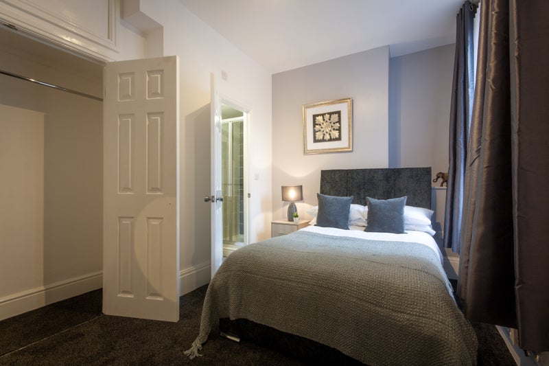 Victoria Street Bedroom 5