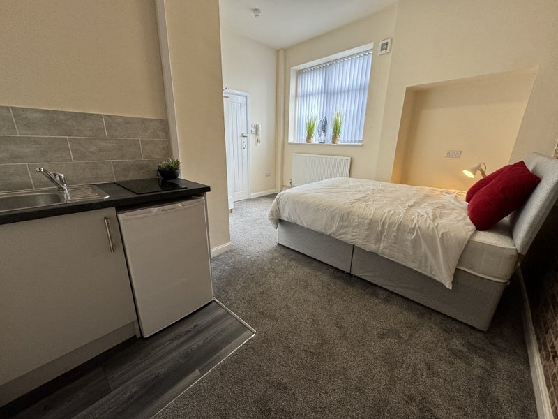 Dividy Bedroom Image