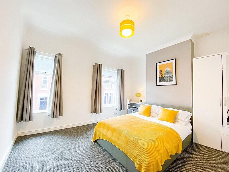 Dominic Street Room 2
