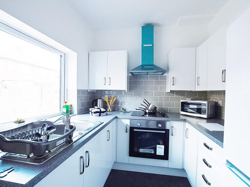 Oxford Street ST4 7EE Kitchen