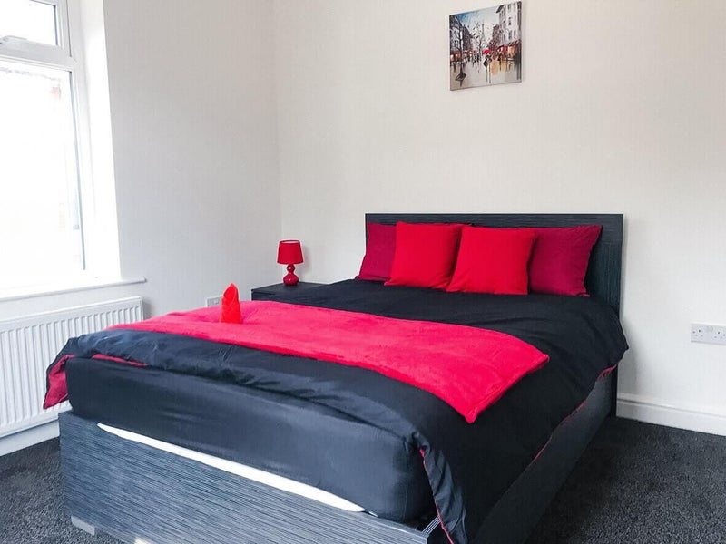 Oxford Street ST4 7EE Room 2